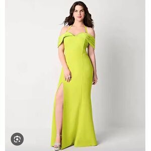 1004 Size 5 Johnny Wujek bright green off shoulder mermaid gown with slit